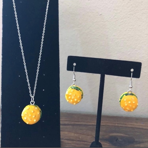 Hamburger Jewelry Set- includes necklace and earrings - Picture 5 of 5